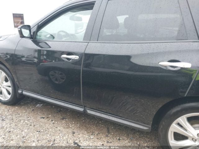 5N1DR2MM9JC666172 Nissan Pathfinder Sl