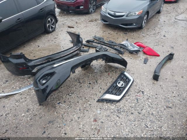 5N1DR2MM9JC666172 Nissan Pathfinder Sl