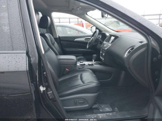 5N1DR2MM9JC666172 Nissan Pathfinder Sl