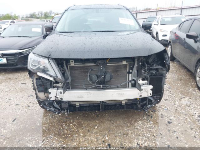 5N1DR2MM9JC666172 Nissan Pathfinder Sl