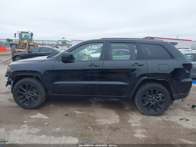 1C4RJFAG5JC280033 Jeep Grand Cherokee Altitude 4x4