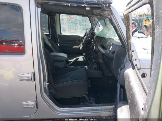 1C4BJWEG6GL170760 Jeep Wrangler Unlimited Sahara