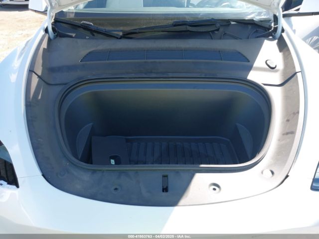 7SAYGDED4PF976735 Tesla Model Y Rwd