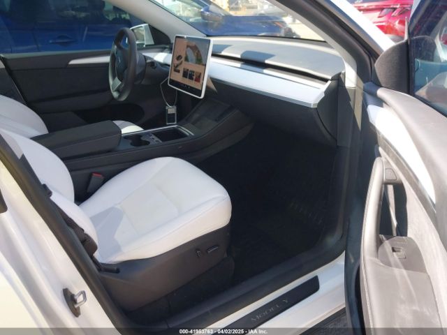 7SAYGDED4PF976735 Tesla Model Y Rwd