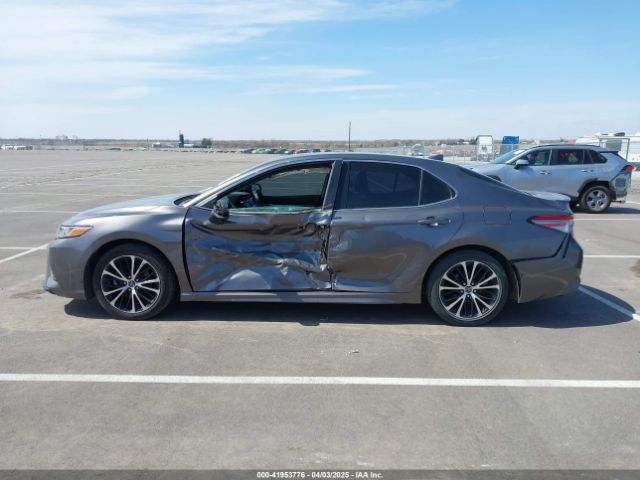 4T1B11HK3KU747018 Toyota CAMRY SE