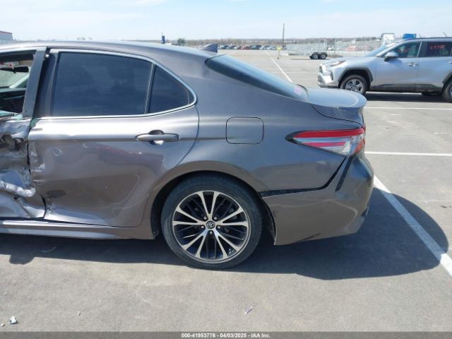 4T1B11HK3KU747018 Toyota CAMRY SE