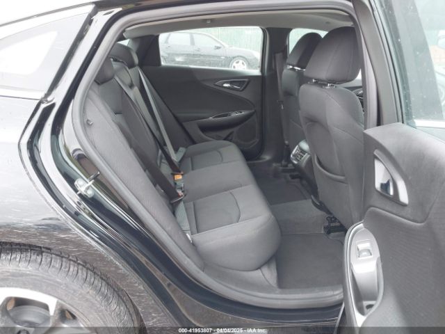 1G1ZD5STXRF107110 Chevrolet Malibu Fwd 1lt