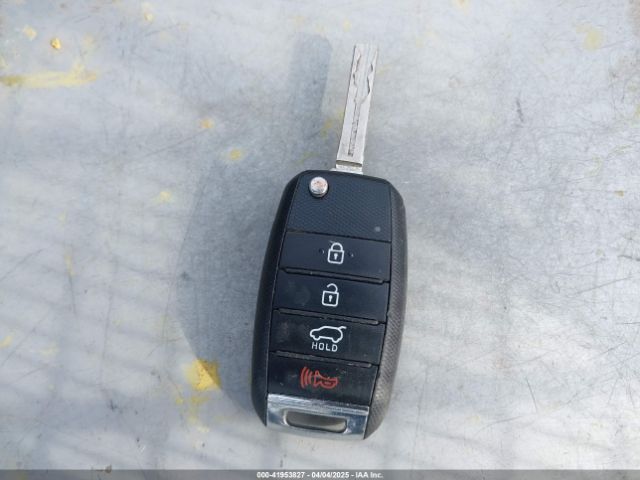 KNDPM3AC8J7303520 KIA Sportage Lx