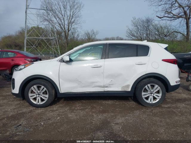 KNDPM3AC8J7303520 KIA Sportage Lx