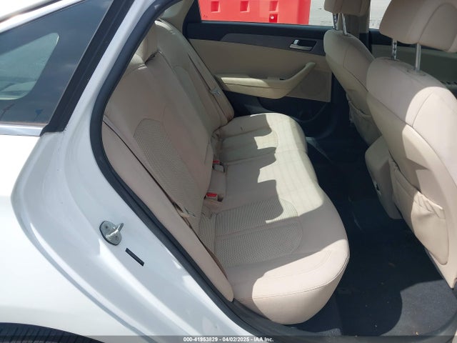 5NPE24AF1FH122338 Hyundai SONATA SE