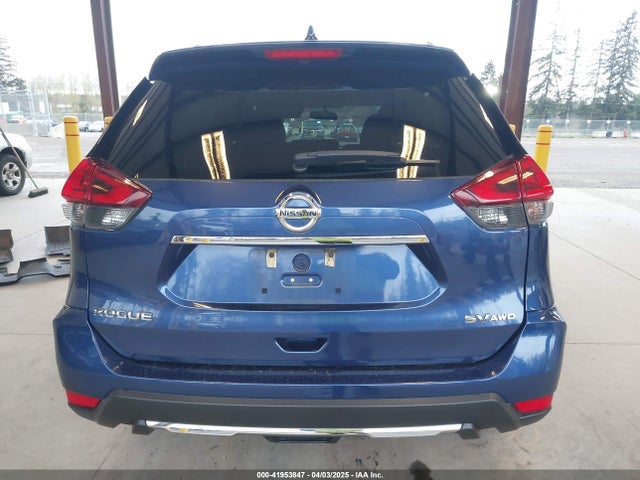 5N1AT2MV7JC800092 Nissan ROGUE SV