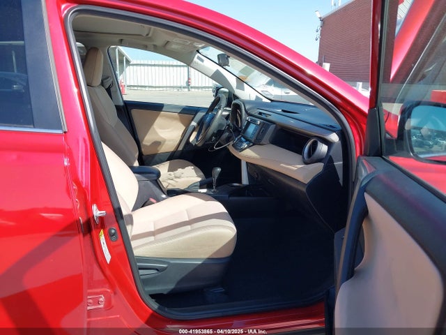 2T3WFREV9FW198387 Toyota Rav4 Xle