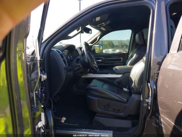 3C6UR5NL4KG685262 RAM 2500 Laramie  4x4 6'4 Box