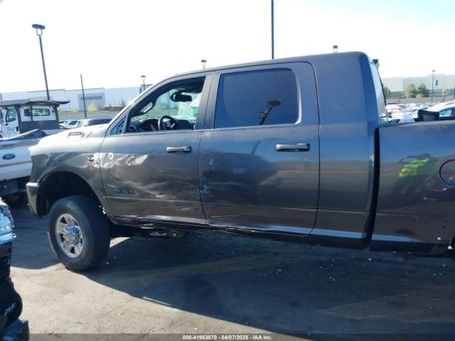 3C6UR5NL4KG685262 RAM 2500 Laramie  4x4 6'4 Box