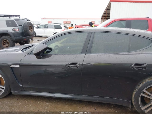 41953925 :رقم المزاد ، WP0AA2A75CL072582 vin ، 2012 Porsche Panamera 4 مزاد بيع