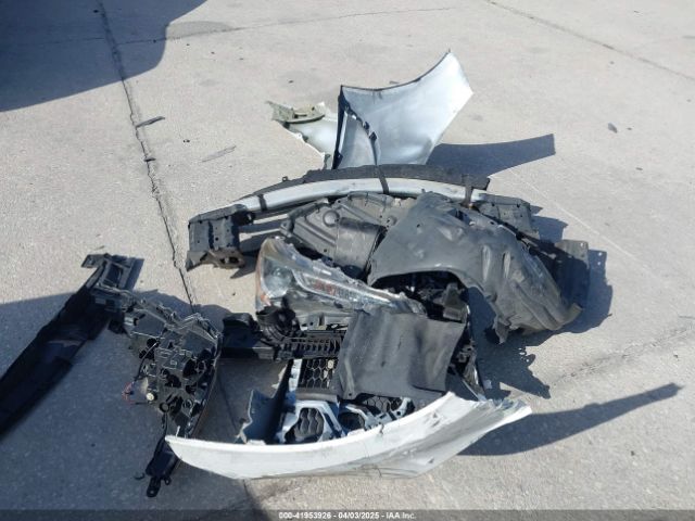 5YFEPMAE3MP228962 Toyota COROLLA LE