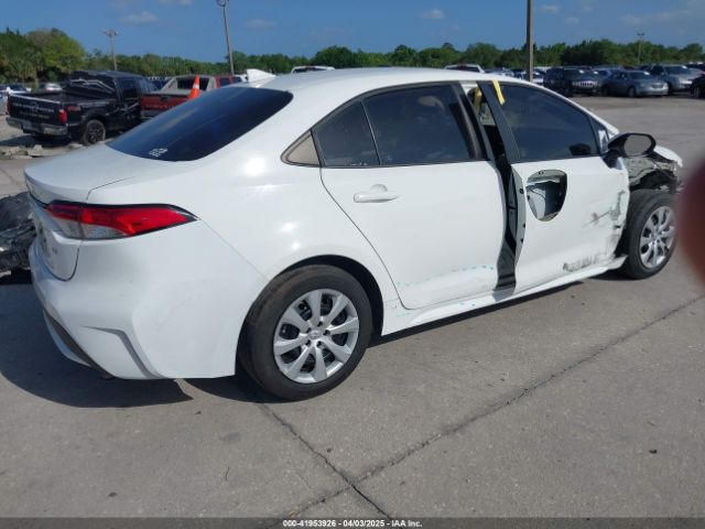 5YFEPMAE3MP228962 Toyota COROLLA LE