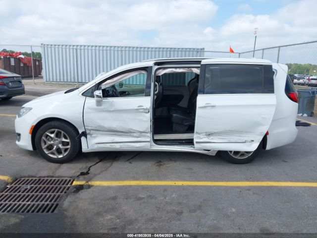 2C4RC1GG5JR330263 Chrysler Pacifica Limited