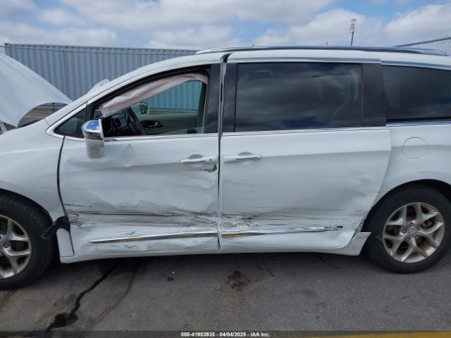 2C4RC1GG5JR330263 Chrysler Pacifica Limited