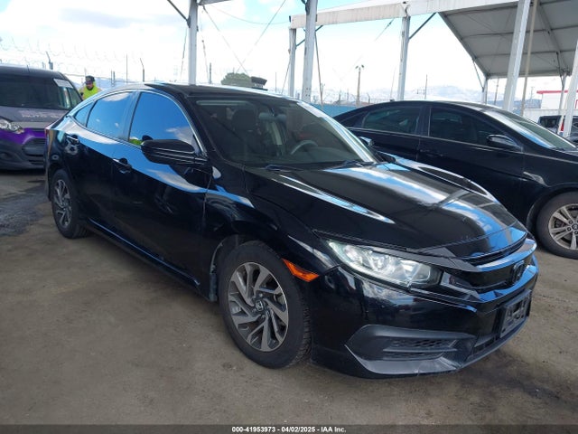 Honda Civic Lx 2018 2HGFC2F58JH558306 Image 1