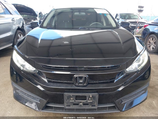 Honda Civic Lx 2018 2HGFC2F58JH558306 Image 12