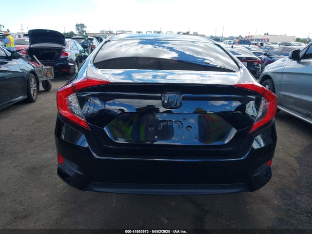 Honda Civic Lx 2018 2HGFC2F58JH558306 Image 16