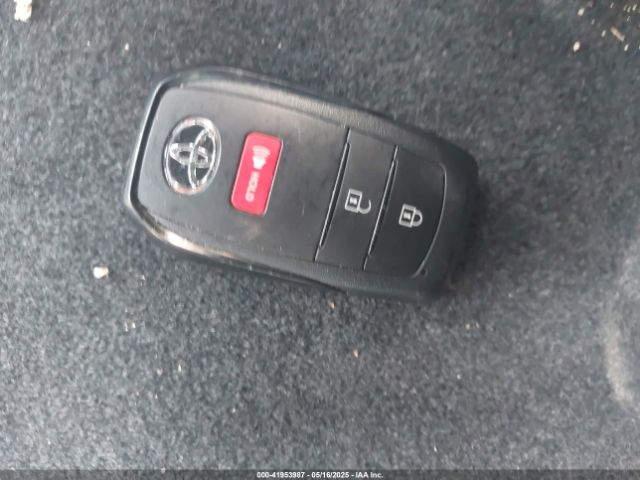 JTND4MBE7P3209164 Toyota COROLLA SE