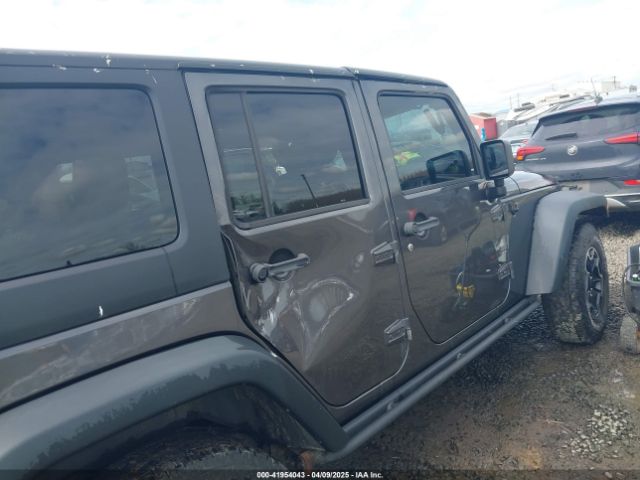 1C4HJWFG5EL293925 Jeep Wrangler Unlimited Rubicon X
