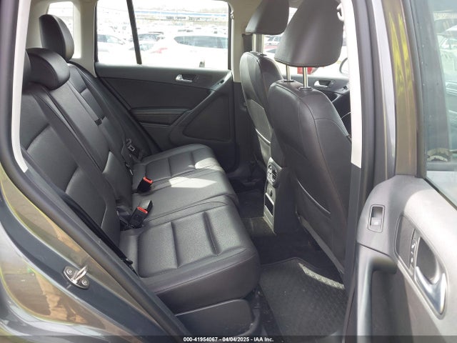 WVGBV7AX9GW550914 Volkswagen TIGUAN S