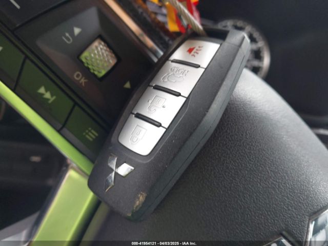 2022 MITSUBISHI OUTLANDER JA4J4VA84NZ077140 Photo 10