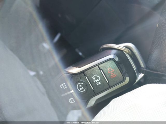 1FM5K7D82GGA24516 Ford EXPLORER XLT