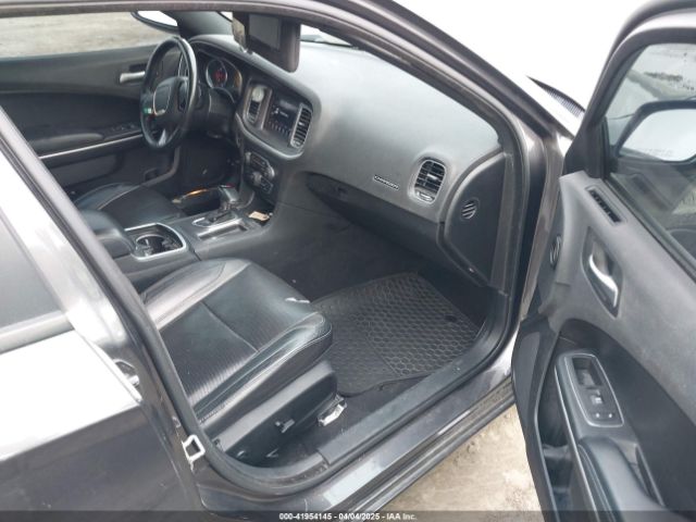 2C3CDXBG9KH711185 Dodge Charger Sxt Rwd
