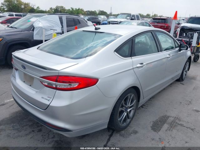 3FA6P0LU6HR278505 Ford Fusion Hybrid Se