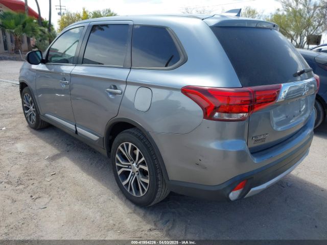 2018 MITSUBISHI OUTLANDER JA4AD2A3XJZ054698 Photo 2