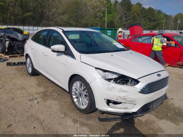 1FADP3J25JL279384 Ford Focus Titanium