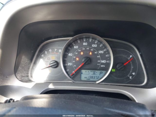 2T3ZFREV2FW203281 Toyota RAV4 LE