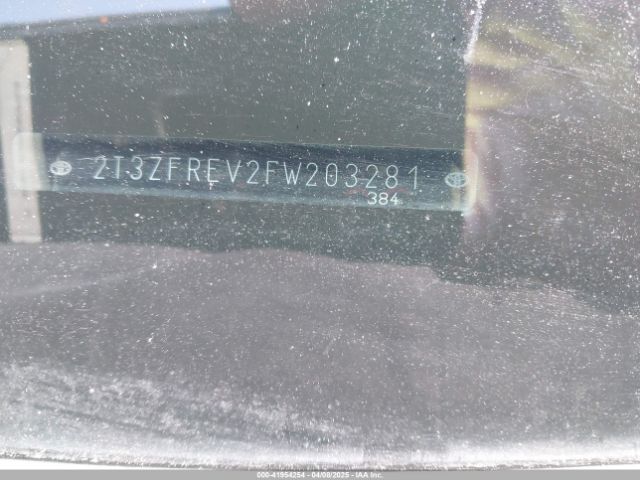 2T3ZFREV2FW203281 Toyota RAV4 LE