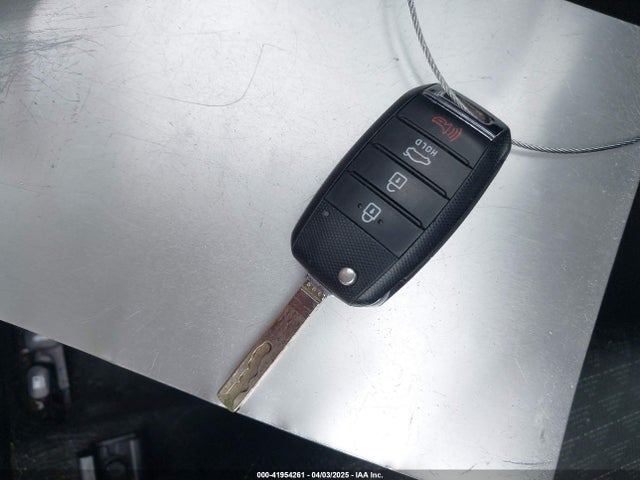 3KPA24AB2JE095126 KIA RIO S