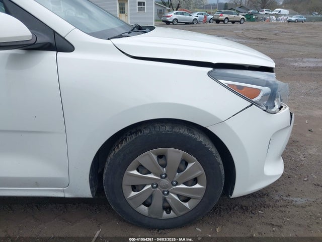 3KPA24AB2JE095126 KIA RIO S