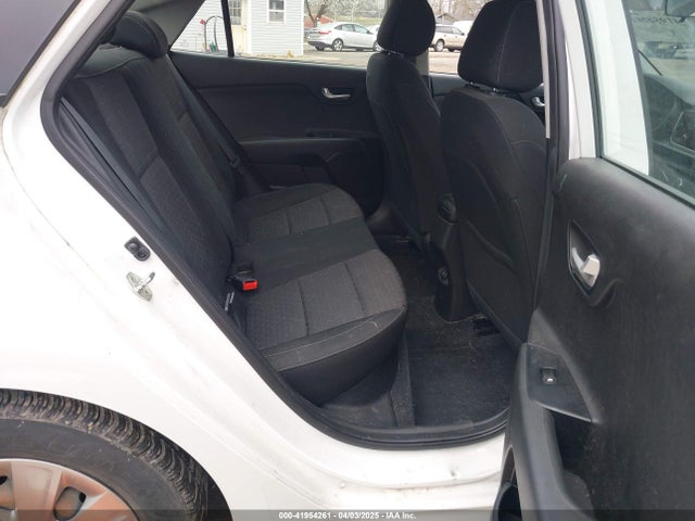 3KPA24AB2JE095126 KIA RIO S