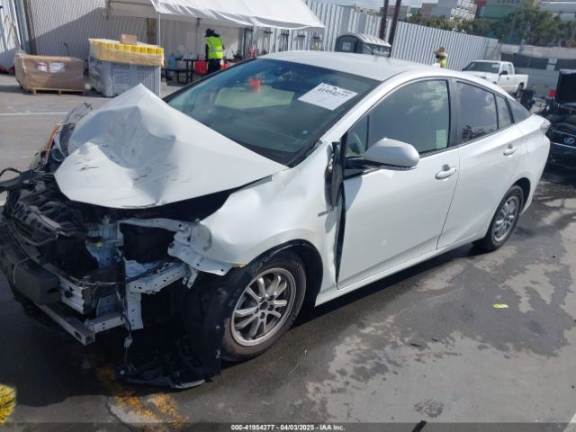 JTDKARFU7G3013485 Toyota Prius Three