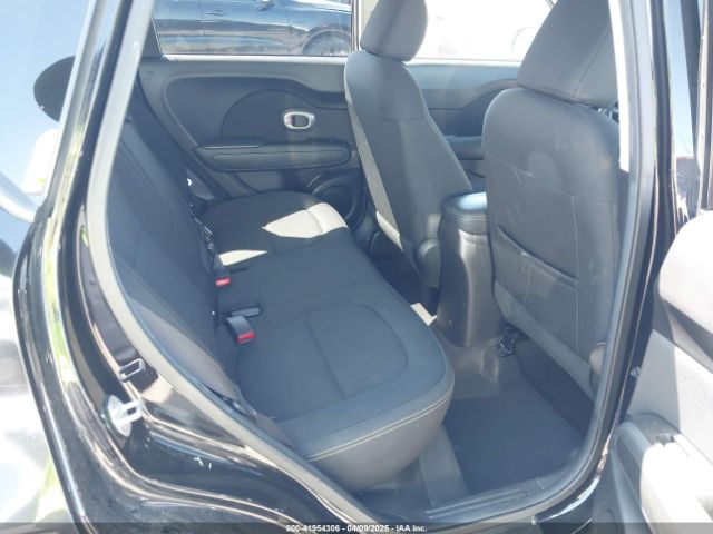 KNDJP3A54E7050698 KIA SOUL +