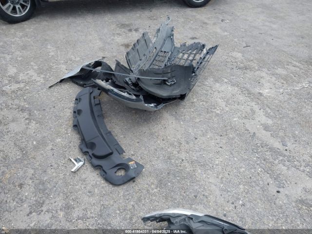 1GNERFKW2KJ260713 Chevrolet Traverse Ls