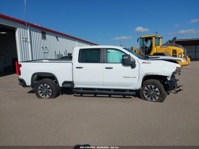 2GC1YME76R1179916 Chevrolet Silverado 2500hd 4wd  Standard Bed Custom