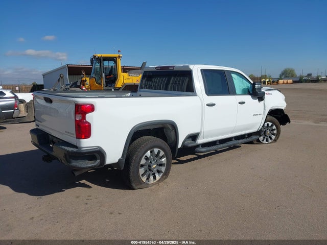 2GC1YME76R1179916 Chevrolet Silverado 2500hd 4wd  Standard Bed Custom