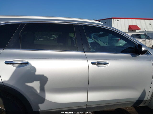 5XYPG4A57GG069736 KIA Sorento 3.3l Lx