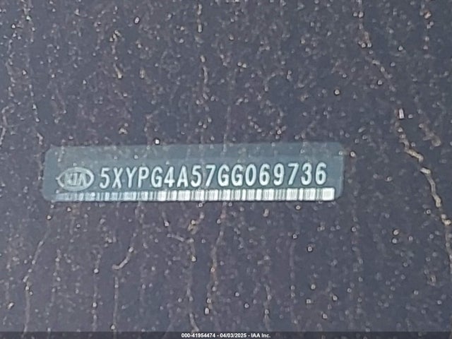 5XYPG4A57GG069736 KIA Sorento 3.3l Lx