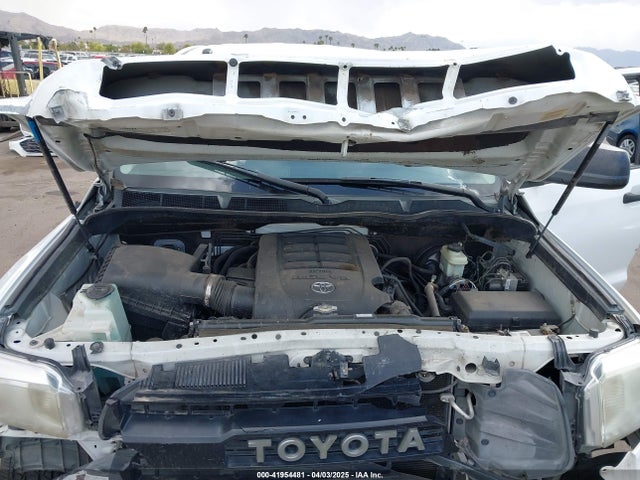 5TFEM5F15HX111136 Toyota Tundra Sr5 4.6l V8