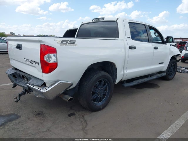 5TFEM5F15HX111136 Toyota Tundra Sr5 4.6l V8