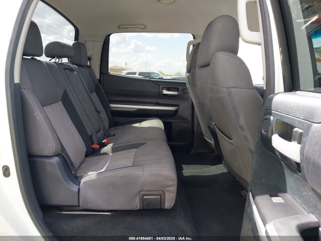 5TFEM5F15HX111136 Toyota Tundra Sr5 4.6l V8